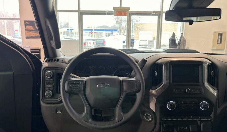 
								2026 Chevrolet Silverado 1500 Crew Cab Standard full									