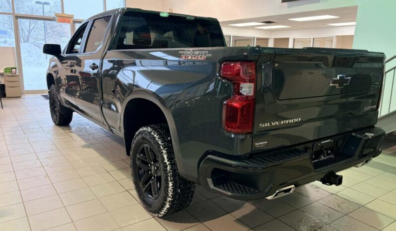 
								2026 Chevrolet Silverado 1500 Crew Cab Standard full									