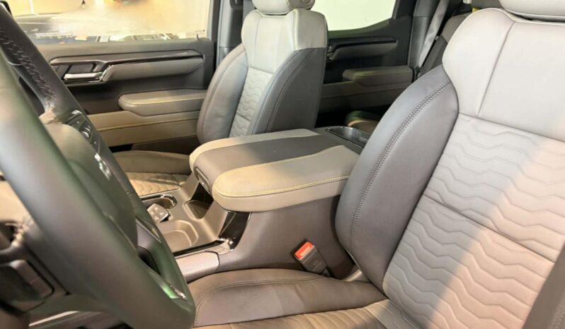 
								2026 Chevrolet Silverado 1500 Crew Cab Short Box 4 full									