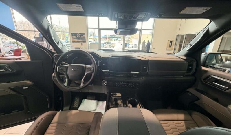 
								2026 Chevrolet Silverado 1500 Crew Cab Short Box 4 full									