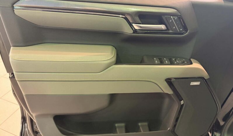 
								2026 Chevrolet Silverado 1500 Crew Cab Short Box 4 full									