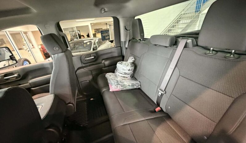 
								2026 GMC Sierra 2500 Crew Cab Long Box 4 full									