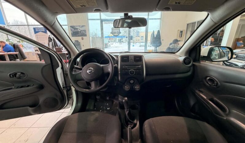 
								2012 Nissan Versa Sedan 1.6 S 5sp full									