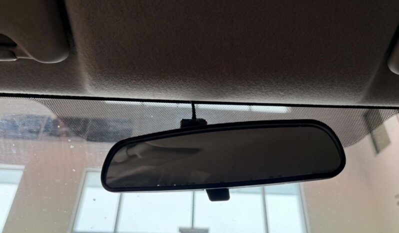 
								2012 Nissan Versa Sedan 1.6 S 5sp full									