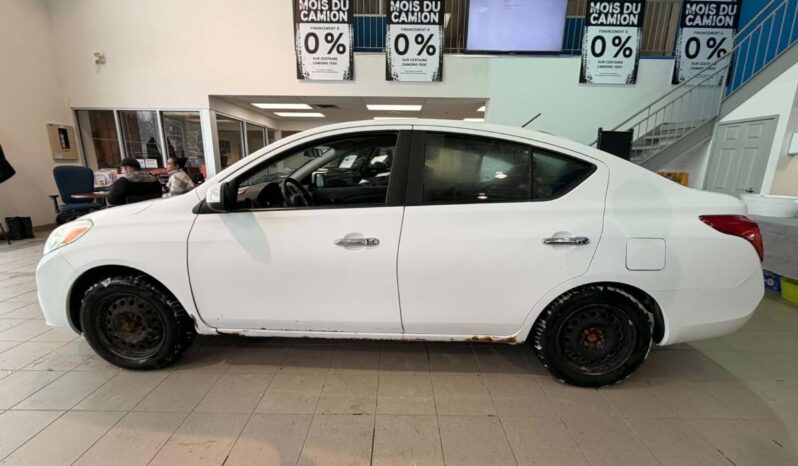 
								2012 Nissan Versa Sedan 1.6 S 5sp full									