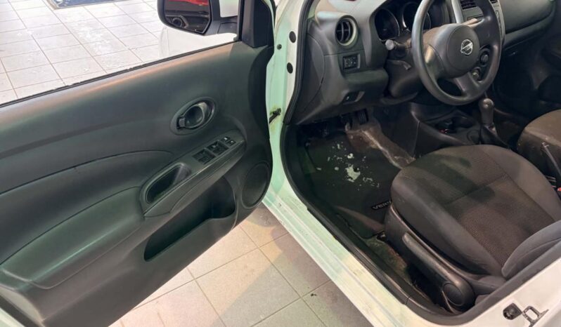 
								2012 Nissan Versa Sedan 1.6 S 5sp full									