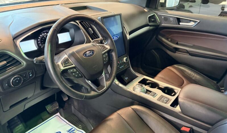 
								2021 Ford Edge Titanium Awd full									