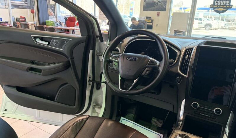 
								2021 Ford Edge Titanium Awd full									