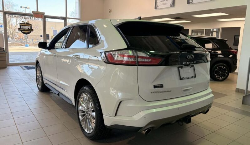 
								2021 Ford Edge Titanium Awd full									