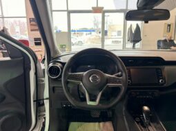 
										2021 Nissan Kicks Sv Cvt full									