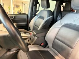 
										2022 Ford Bronco 4-Door Black Diamond full									