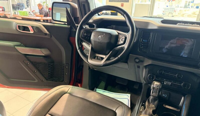 
								2022 Ford Bronco 4-Door Black Diamond full									