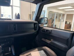 
										2022 Ford Bronco 4-Door Black Diamond full									