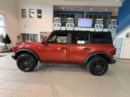 
										2022 Ford Bronco 4-Door Black Diamond full									