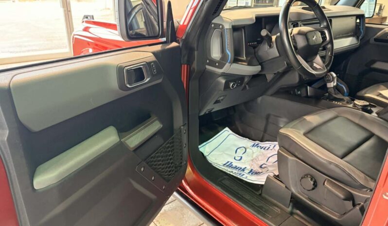 
								2022 Ford Bronco 4-Door Black Diamond full									