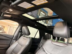 
										2022 Ford Explorer ST full									