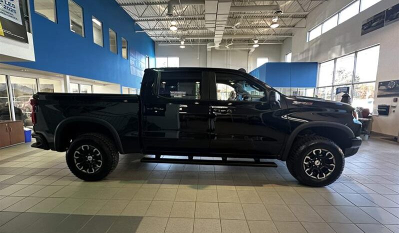 
								2023 Chevrolet Silverado 1500 Crew Cab 4×4 Zr2 full									