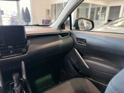 
										2023 Toyota Corolla Cross Le Awd full									