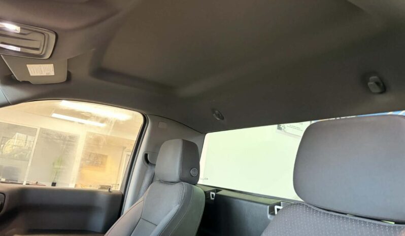 
								2024 Chevrolet Silverado 1500 Regular Cab Long Box full									