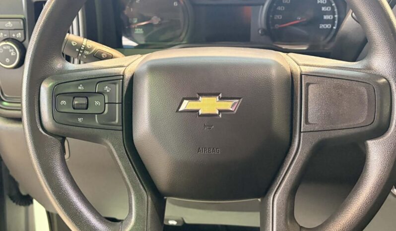 
								2024 Chevrolet Silverado 1500 Regular Cab Long Box full									