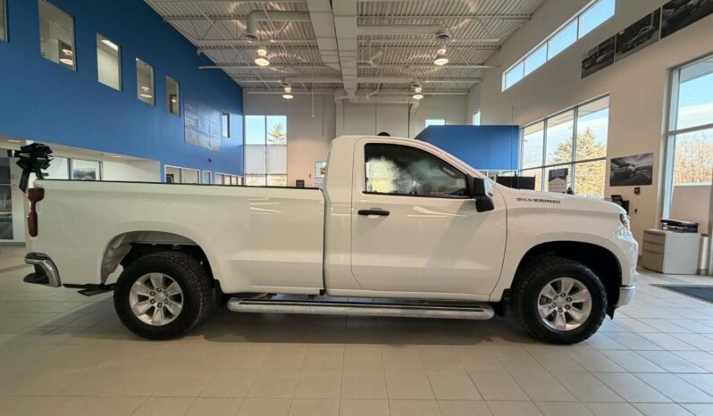 
								2024 Chevrolet Silverado 1500 Regular Cab Long Box full									