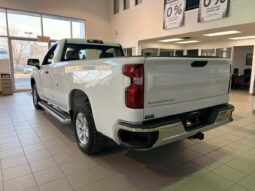 
										2024 Chevrolet Silverado 1500 Regular Cab Long Box full									