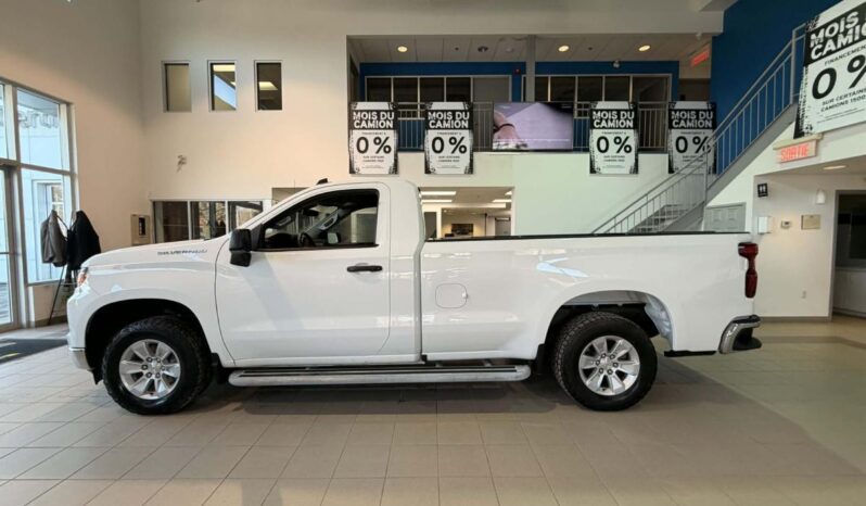 
								2024 Chevrolet Silverado 1500 Regular Cab Long Box full									