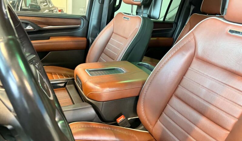 
								2024 GMC Yukon XL 4wd 4dr Denali full									