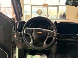 
										2025 Chevrolet Silverado 1500 Crew Cab Short Box 4 full									