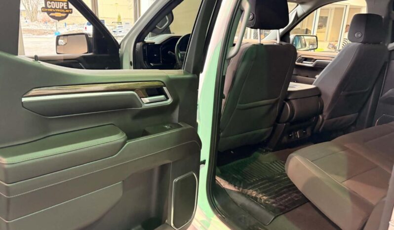 
								2025 Chevrolet Silverado 1500 Crew Cab Short Box 4 full									