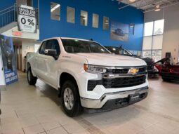 
										2025 Chevrolet Silverado 1500 Crew Cab Short Box 4 full									