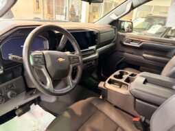 
										2025 Chevrolet Silverado 1500 Crew Cab Short Box 4 full									