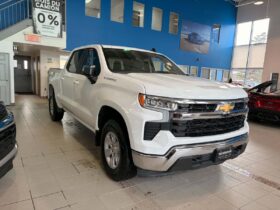 2025 Chevrolet Silverado 1500 Crew Cab Short Box 4