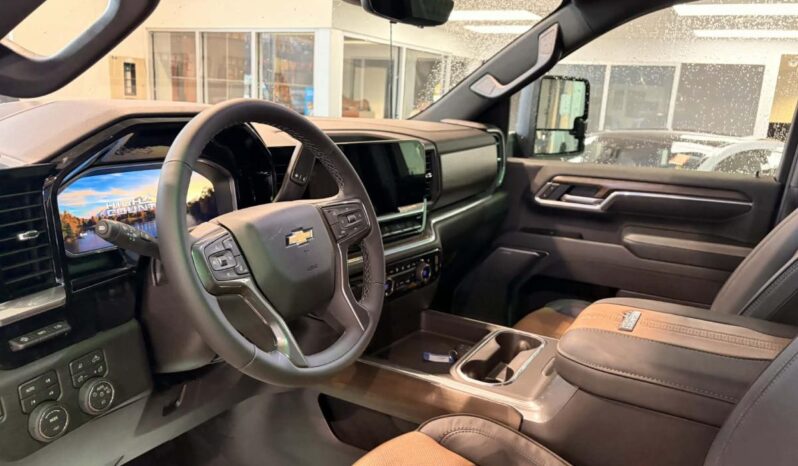 
								2026 Chevrolet Silverado 2500 4wd Crew Cab full									