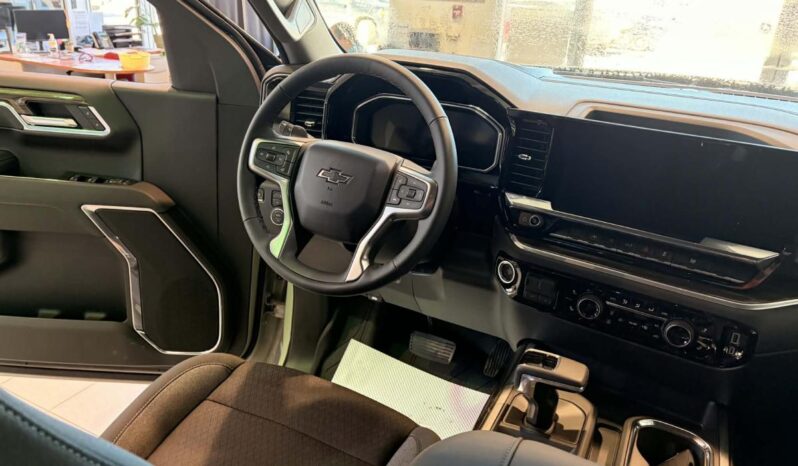 
								2026 Chevrolet Silverado 1500 Crew Cab Standard full									