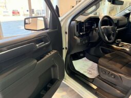 
										2026 Chevrolet Silverado 1500 Crew Cab Standard full									