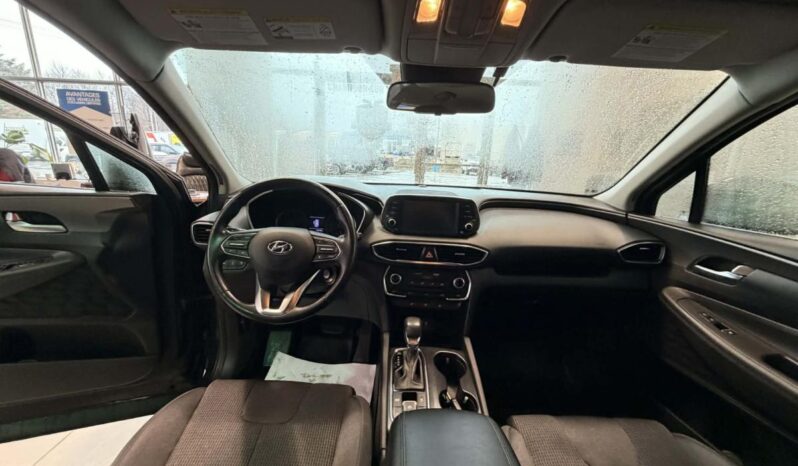 
								2020 Hyundai Santa Fe Essential Awd 2.4l full									