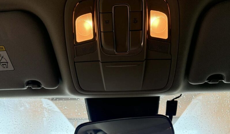 
								2020 Hyundai Santa Fe Essential Awd 2.4l full									