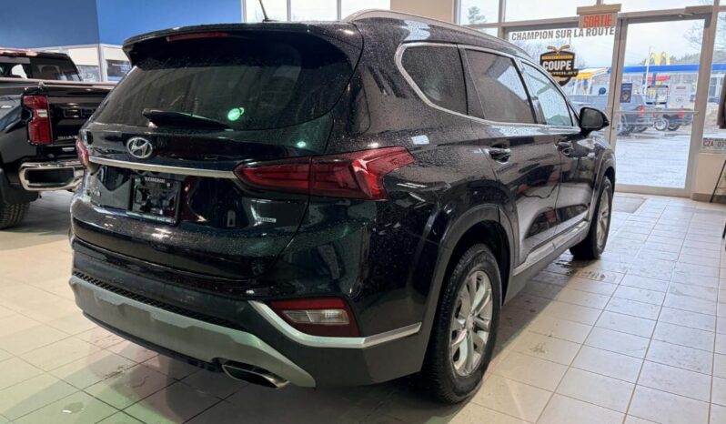 
								2020 Hyundai Santa Fe Essential Awd 2.4l full									