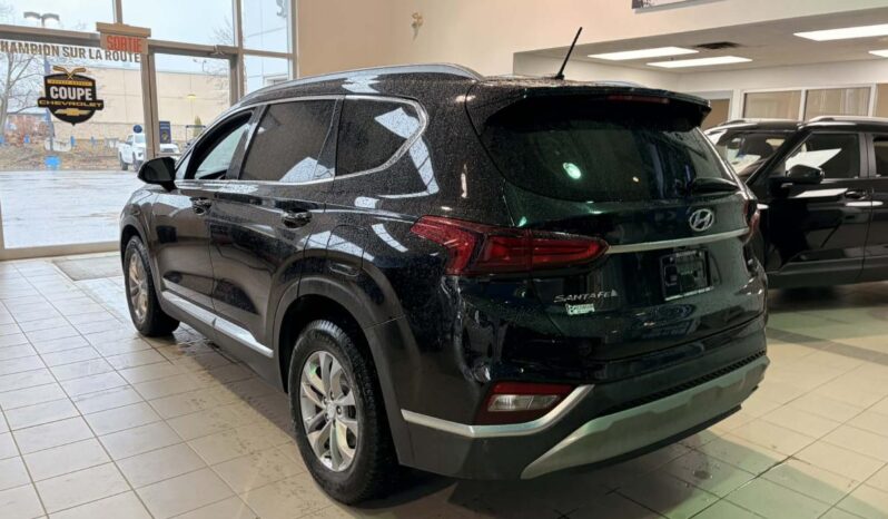 
								2020 Hyundai Santa Fe Essential Awd 2.4l full									