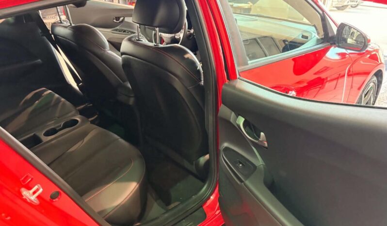 
								2020 Hyundai Veloster Turbo M6 full									