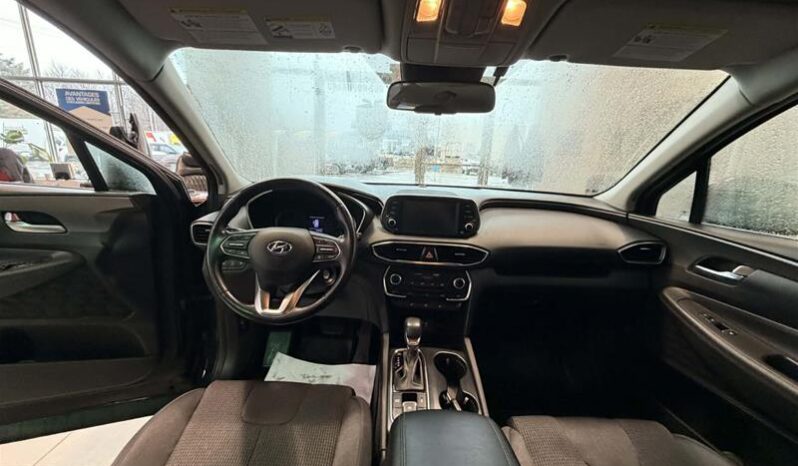 
								2020 Hyundai Santa Fe Essential Awd 2.4l full									
