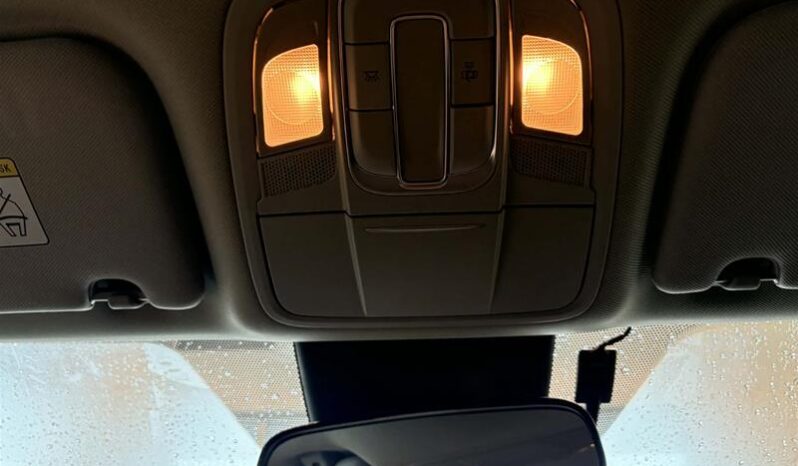 
								2020 Hyundai Santa Fe Essential Awd 2.4l full									