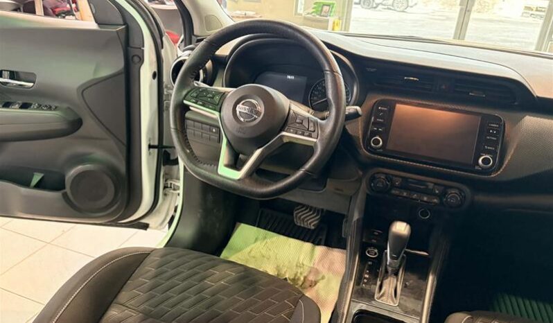 
								2021 Nissan Kicks Sv Cvt full									