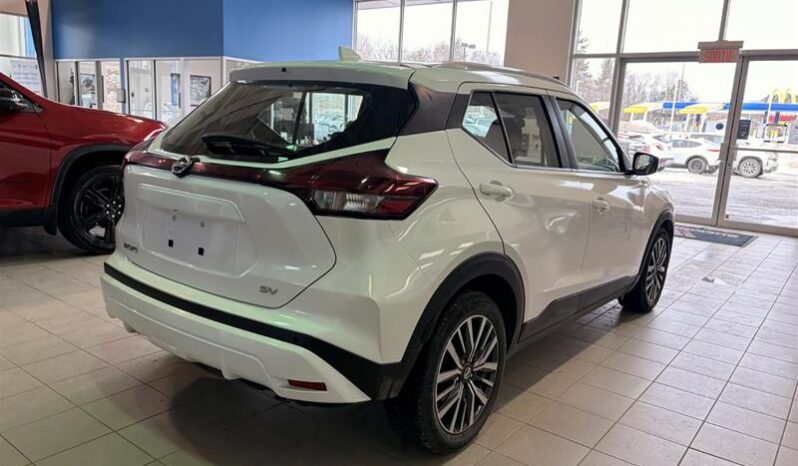 
								2021 Nissan Kicks Sv Cvt full									