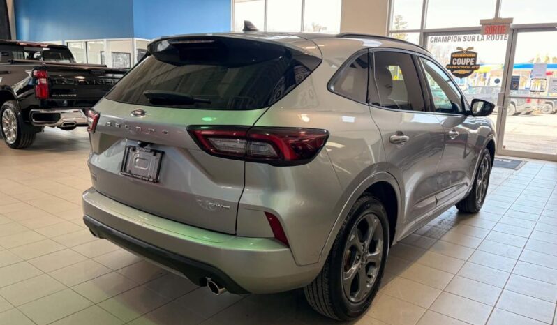 
								2023 Ford Escape St-Line Awd full									
