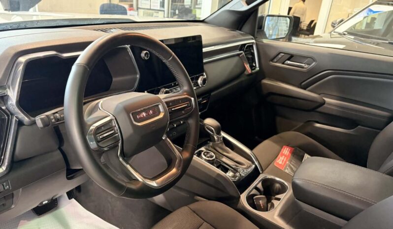 
								2024 GMC Canyon Crew Cab Short Box 4 full									