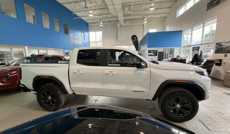 
								2024 GMC Canyon Crew Cab Short Box 4 full									