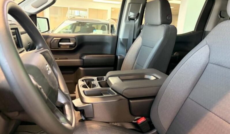 
								2026 Chevrolet Silverado 1500 Crew Cab Standard full									