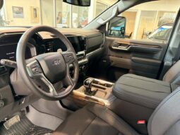 
										2026 Chevrolet Silverado 1500 Crew Cab Standard full									